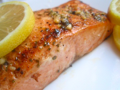 Easy Grilled Salmon with Lemon